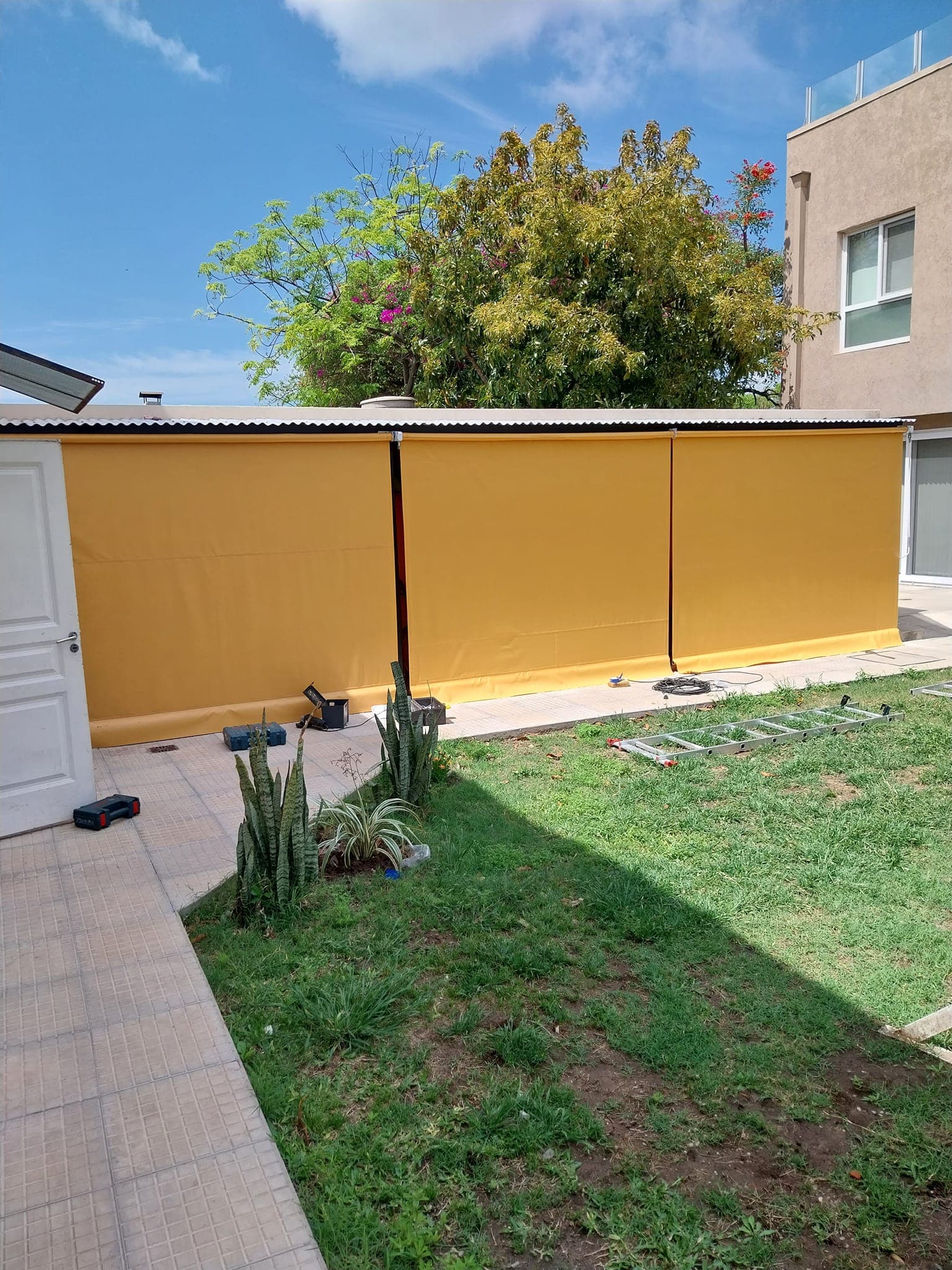 Cubre galería — toldo exterior